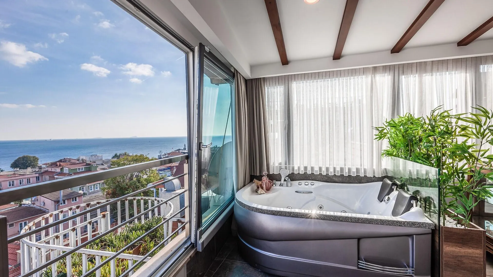 Romantic Hotel Istanbul