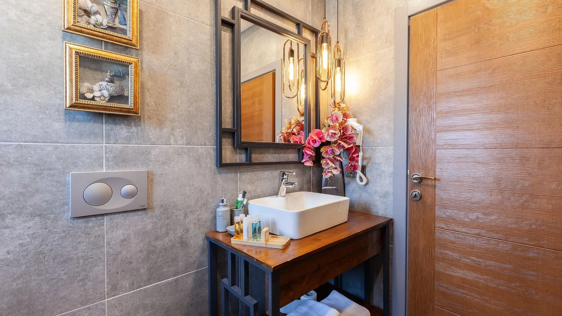 Romantic Hotel Istanbul 3*,