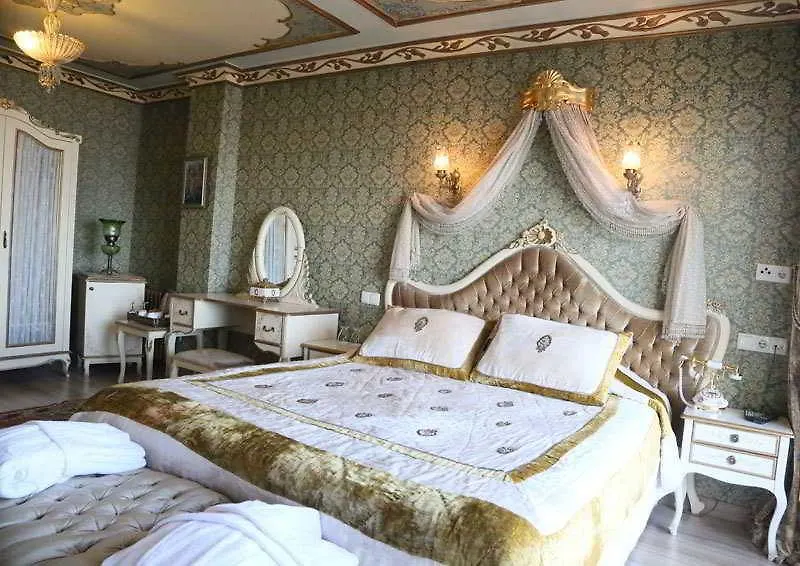 Romantic Hotel Istanbul 3*,