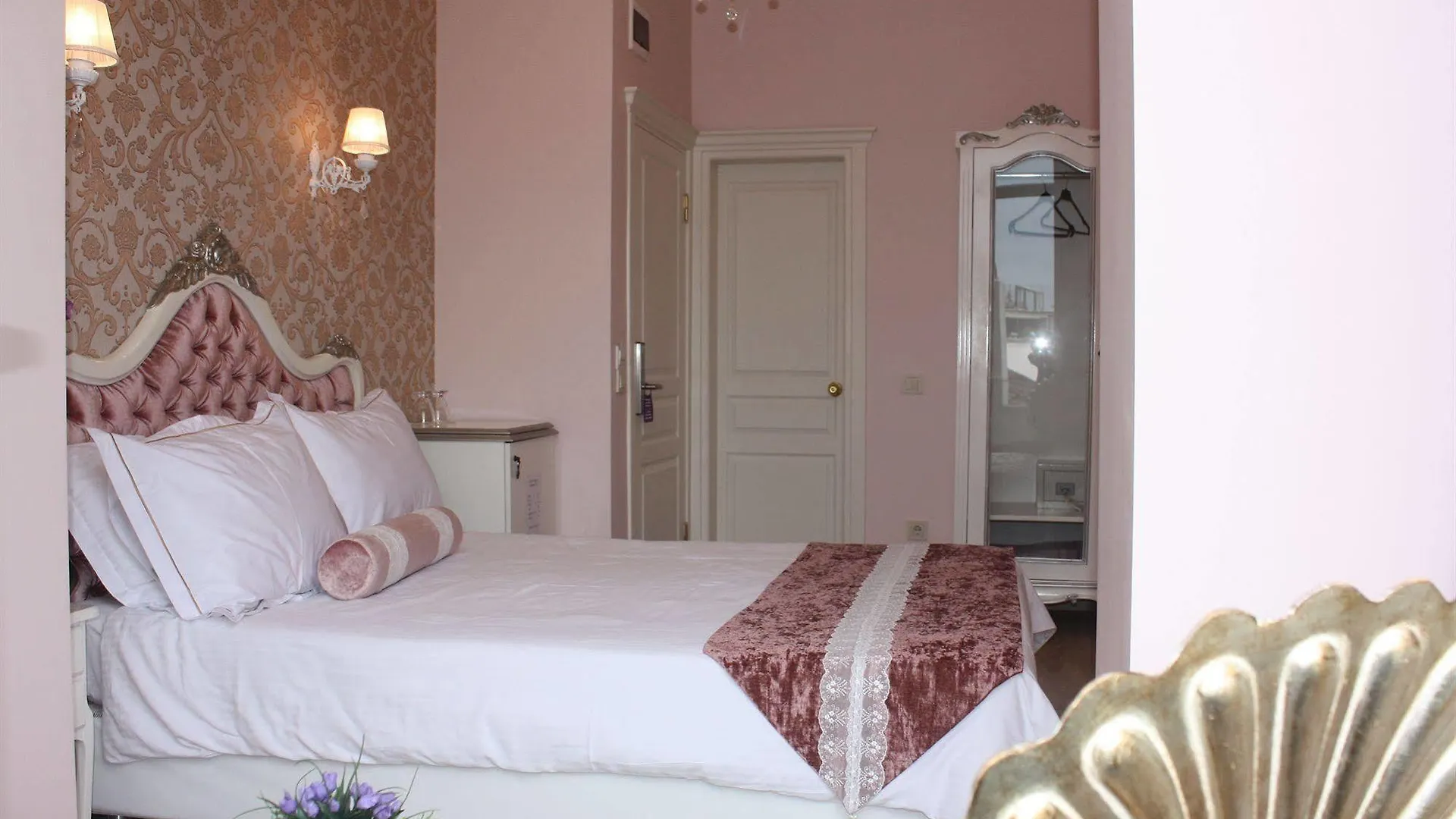 Romantic Hotel Istanbul