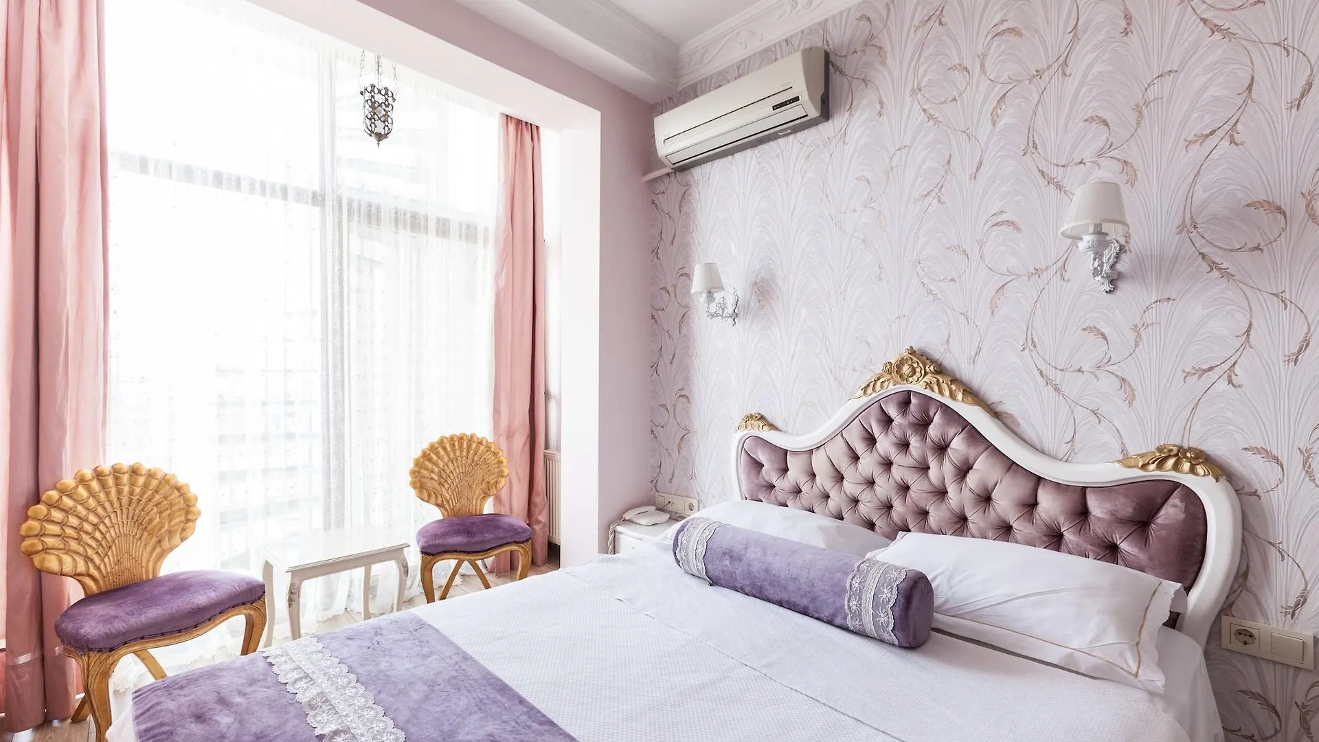 Romantic Hotel Istanbul 3*,